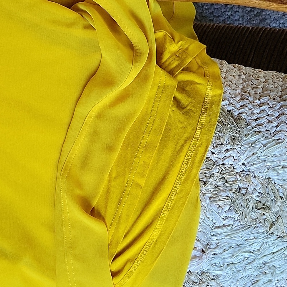 Zara Vneck, sunflower yellow blouse, size L - Picture 7 of 14